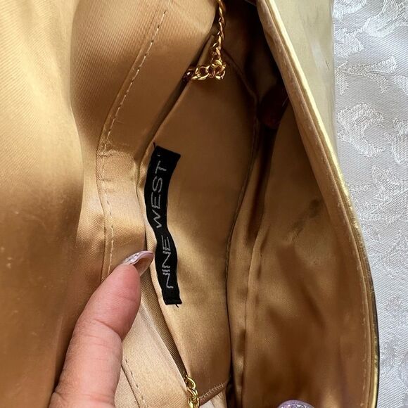 New Vegan gold clutch - Picture 4 of 4